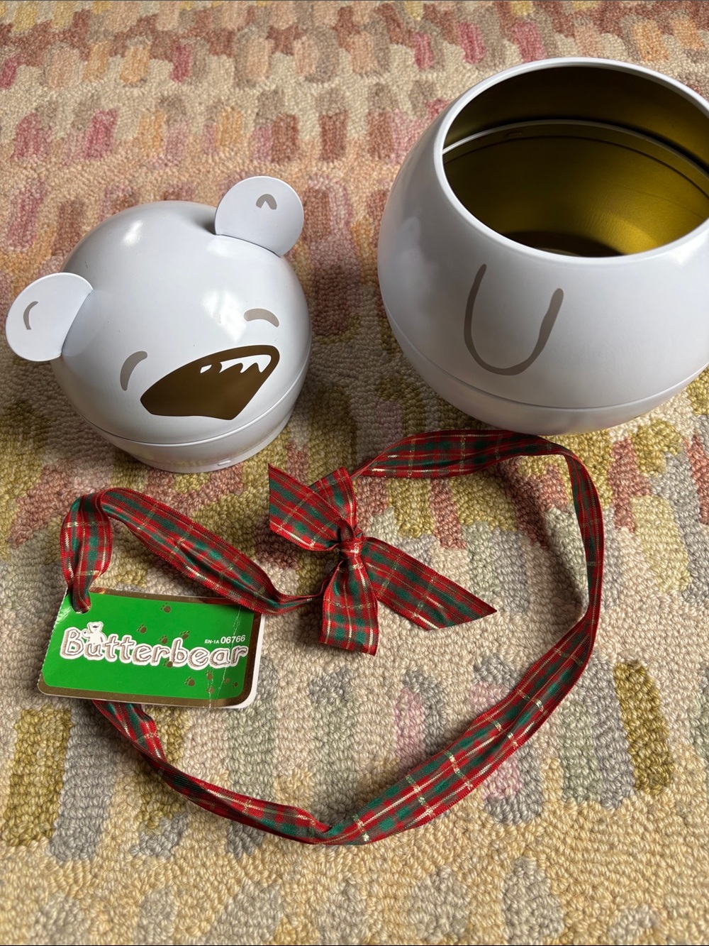 Lush Butterbear 10” Decorative Metal Storage Tin Rare Christmas Collector’s find - Picture 3 of 16